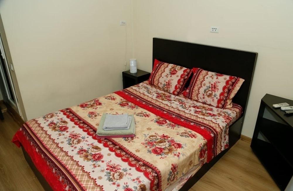 Hotel Cristal Palace Tbilisi Ngoại thất bức ảnh